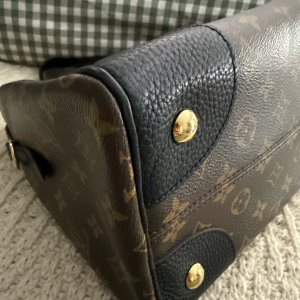 Louis Vuitton Retiro NM Monogram Satchel - Picture 6 of 16